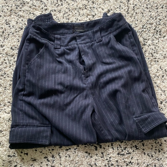 Urban outfitters checkered cargo Jogger pant - Picture 2 of 3